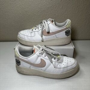 Nike Air Force 1 Women 8.5 Low Butterflies & Flowers White Pink Embroidered